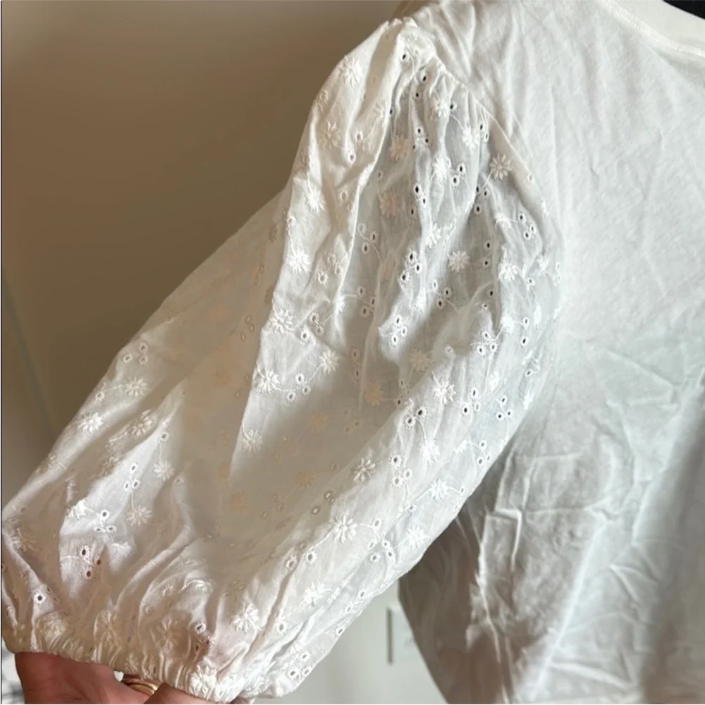 Newbury Kustom White Lace Sleeve Blouse - Picture 3 of 3